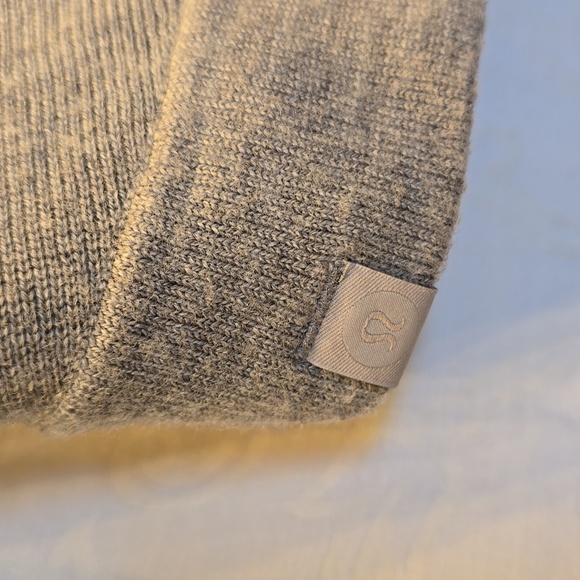 lululemon athletica Gray Women's Crew Neck Sweater - Picture 8 of 11